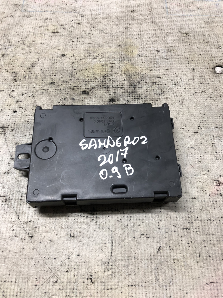 Calculator confort Dacia Sandero 2 0.9 Benzina 2017, 284B14049R