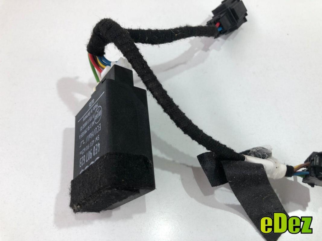 Calculator confort dreapta spate Audi A8 (2002-2009) [4E] D3 4e0907623