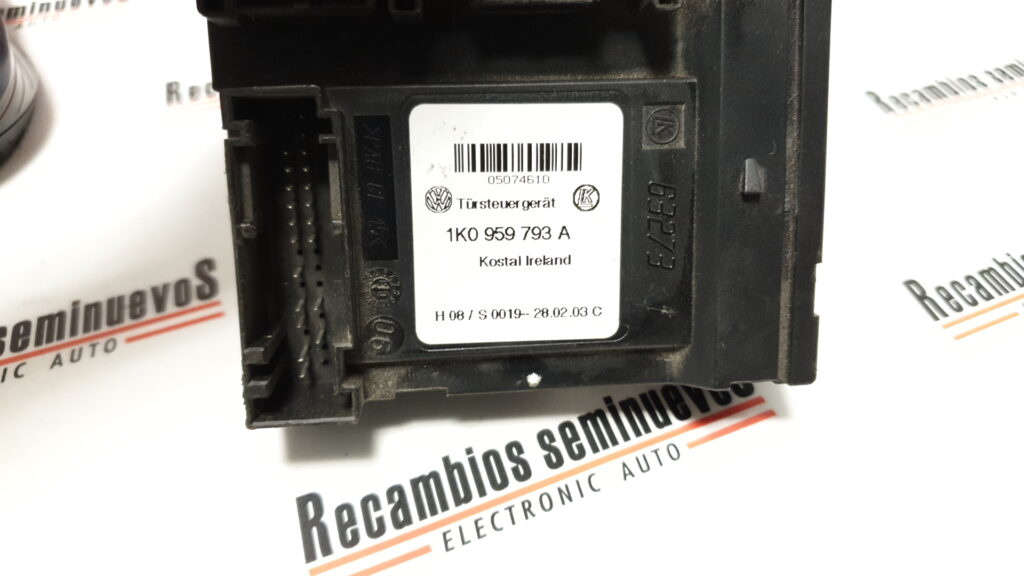 Calculator CONFORT geam VOLKSWAGEN TOURAN 1K0 959 793 A / 1K0959793A1K0 959 793 A / 1K0959793A