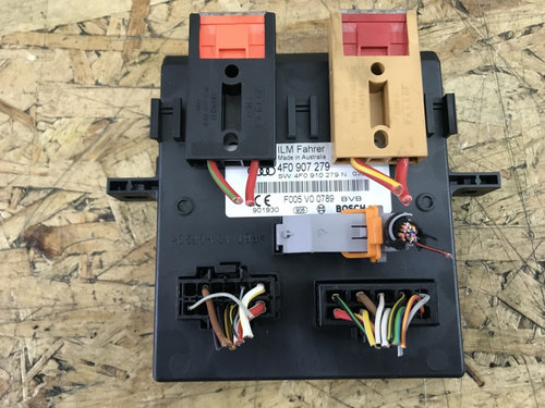 Calculator confort lumini Audi A6 Av 2.0 TDI e A6 combi 2009 (4F0907279)