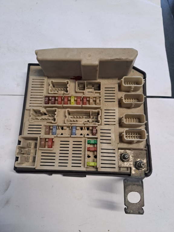 Calculator confort panou sigurante Renault Megane - COD 82 00 481 866-F