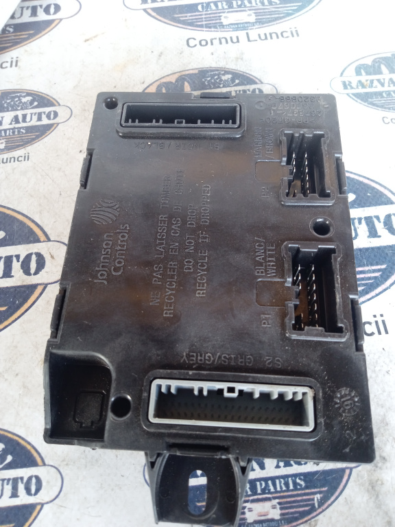 Calculator confort Renault Captur 2016, 284B18188R