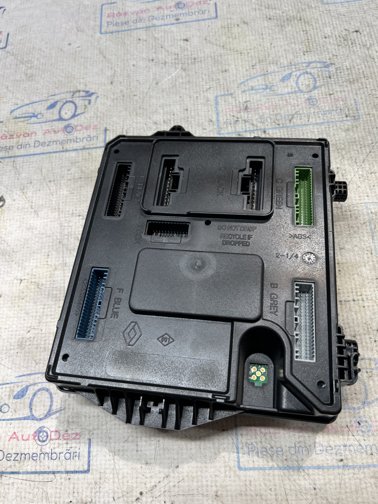 Calculator confort Renault Megane 3 2012, 284B18225R