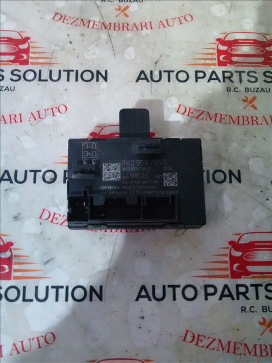 Calculator confort usa dreapta spate AUDI A4 B8