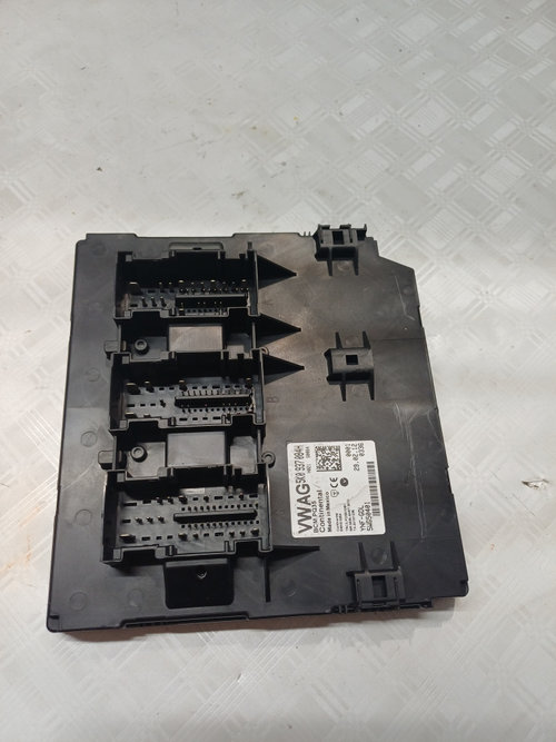 Calculator confort Volkswagen Jetta 1.6 Motorina 2013, 5K0937084H