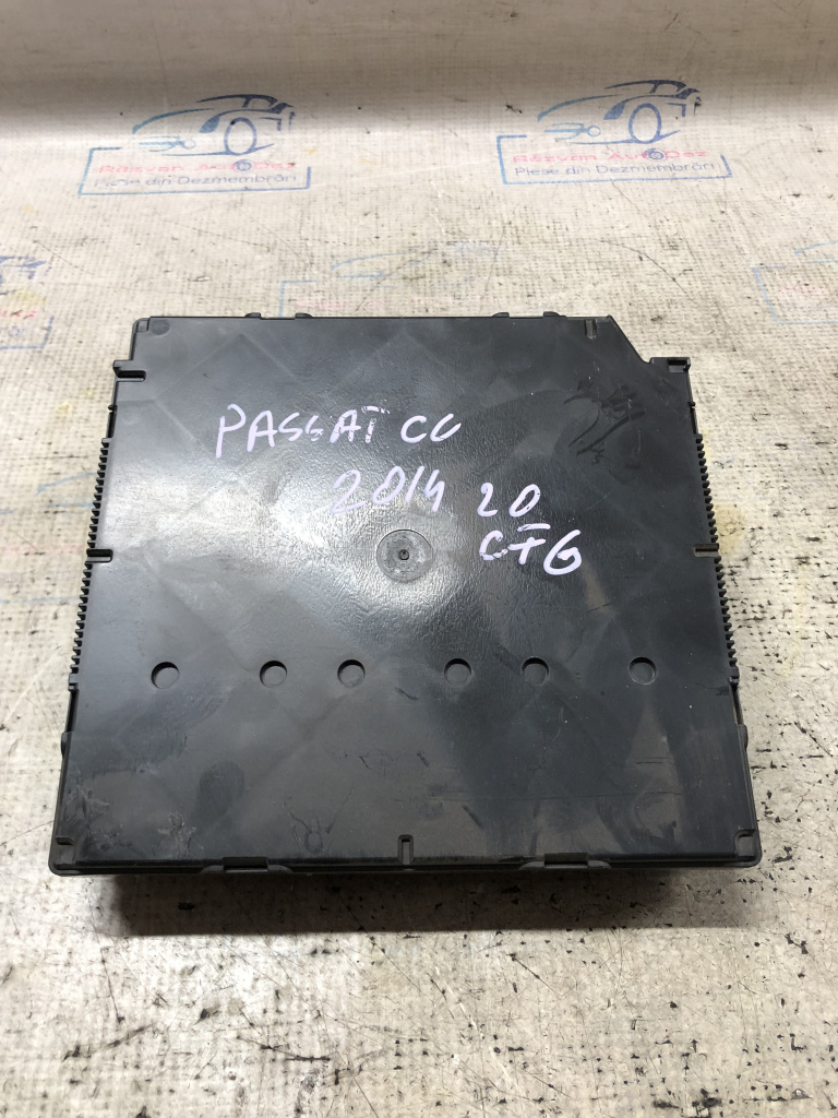 Calculator confort Volkswagen Passat CC 2.0 Motorina 2014, 3AA937087R