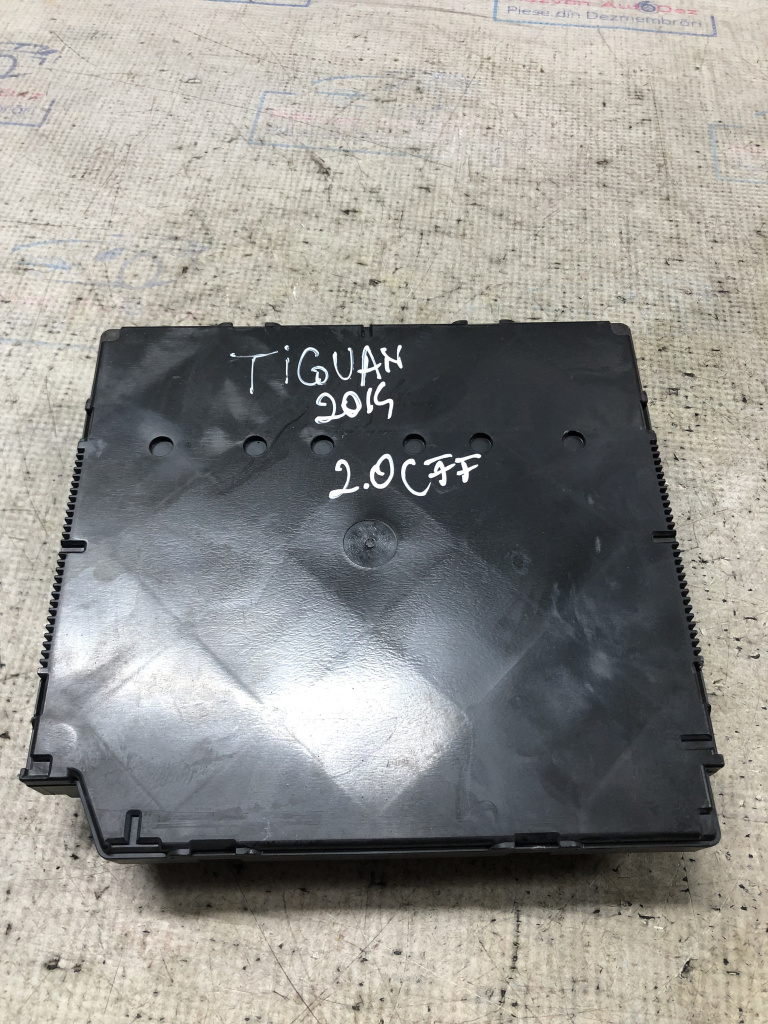 Calculator confort Volkswagen Tiguan 2.0 Motorina 2014, 5K0937084H
