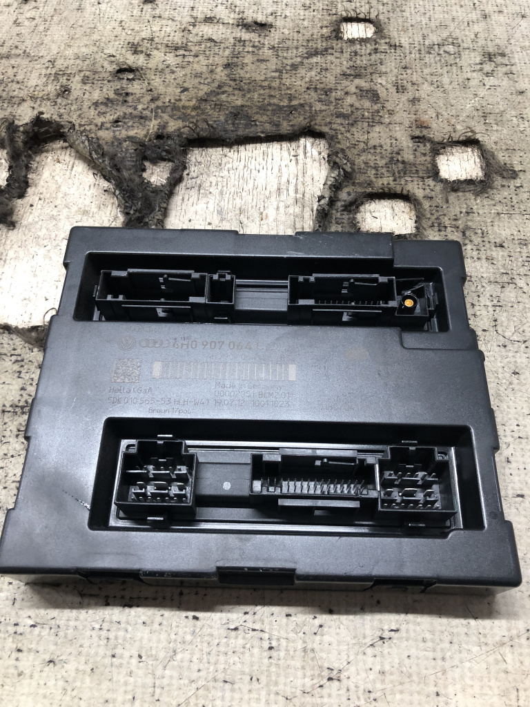 Calculator confort Volkswagen Touareg 3.0 Motorina 2013, 4H0907064CL