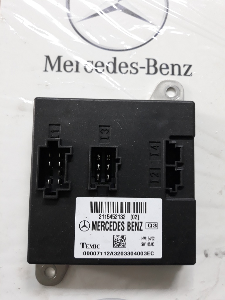 Calculator control lumini Mercedes w211 cod a 2115452132