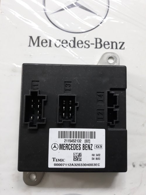 Calculator control lumini Mercedes w211 cod a 2115452132