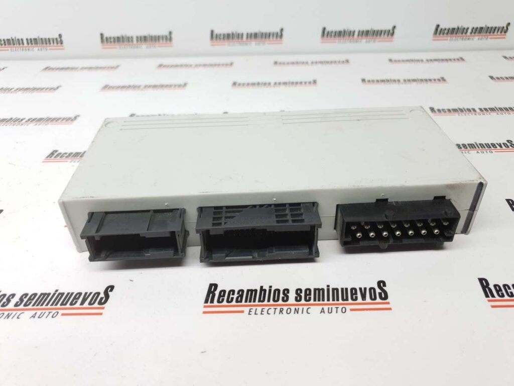 Calculator CONTROL SHURLOK BMW E46 61.35-8 385 543 9 / 61 35 8 385 543 9 / 613583855439 / 689 667 / 68966761.35-8 385 543 9 / 61 35 8 385 543 9 / 613583855439 / 689 667 / 689667