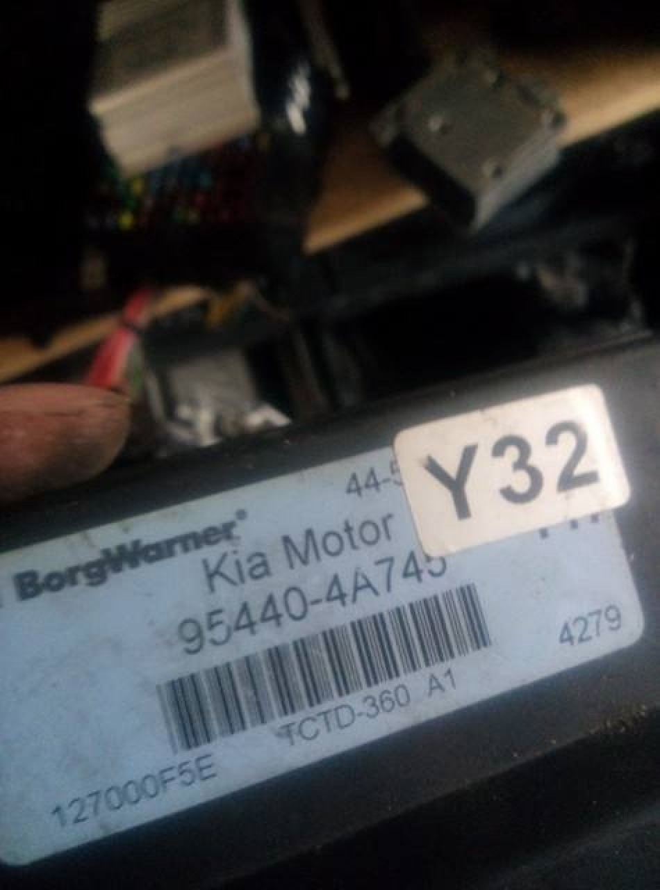 Calculator cutie transfer kia sorento 2.5 crdi cod 95440-4a745