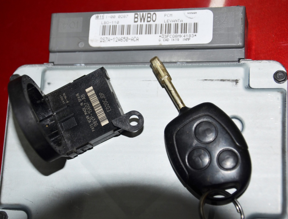 Calculator ECU + cheie + imobilizator FORD MONDEO MK3 1.8B 92KW 125CP