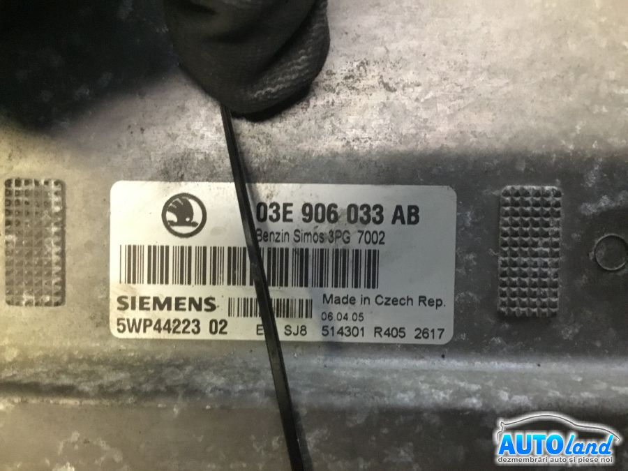 Calculator Ecu Motor 03e906033ab Compatibil cu Fabia Volkswagen POLO 9N 2001