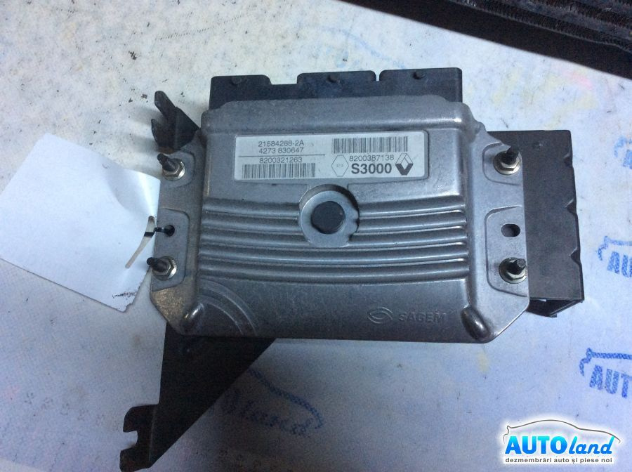 Calculator Ecu Motor 8200387138 1.6 16V Renault SCENIC II JM0/1 2003