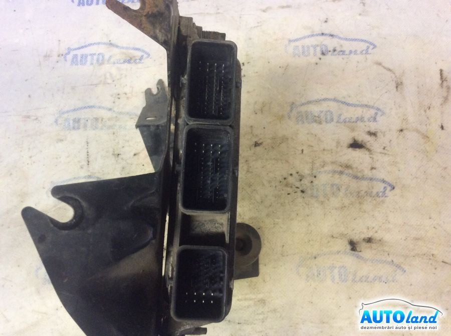 Calculator Ecu Motor 8200461733 1.4 Benzina Renault CLIO III BR0/1,CR0/1 2005