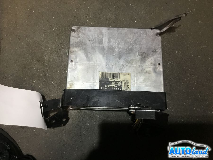 Calculator Ecu Motor 8966105690 Toyota AVENSIS T25 2003