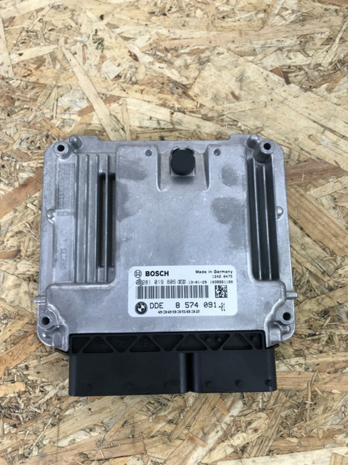 Calculator ecu motor BMW 520 d F11 F10 combi 2013 (8574091)