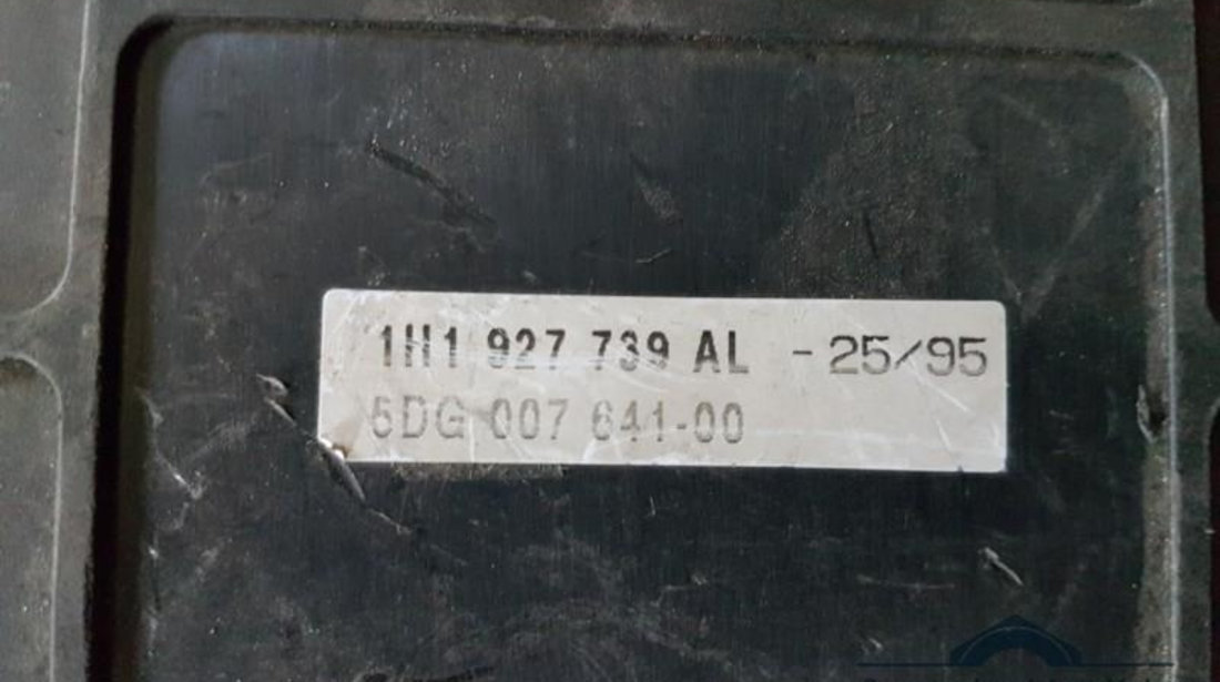 Calculator ecu Volkswagen Jetta 2 (1984-1992) 01M927733