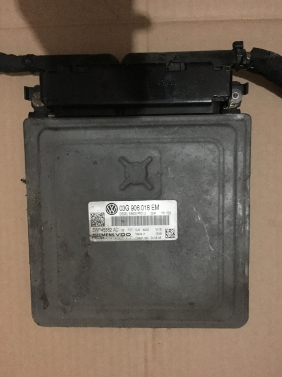 Calculator ECU Volkswagen Passat, 03G906018EM, 5WP45562AD, PPD12