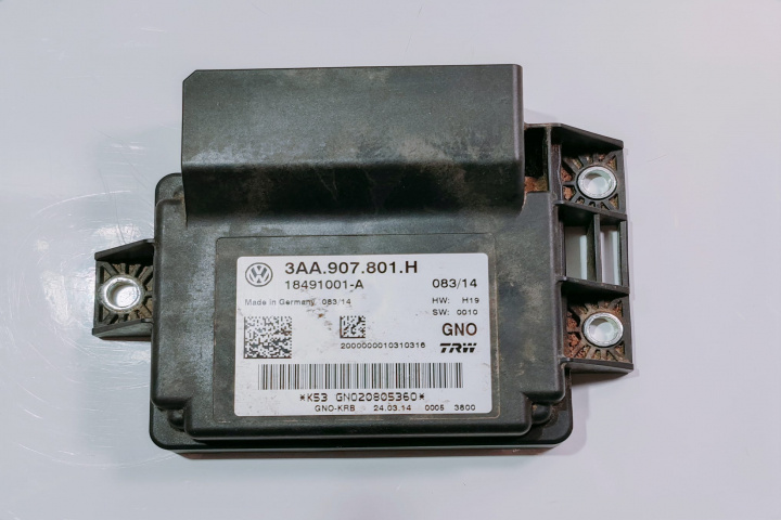Calculator frana de mana Modul 3AA907801H / 18491001A Volkswagen VW Passat B7 [2010 - 2015]