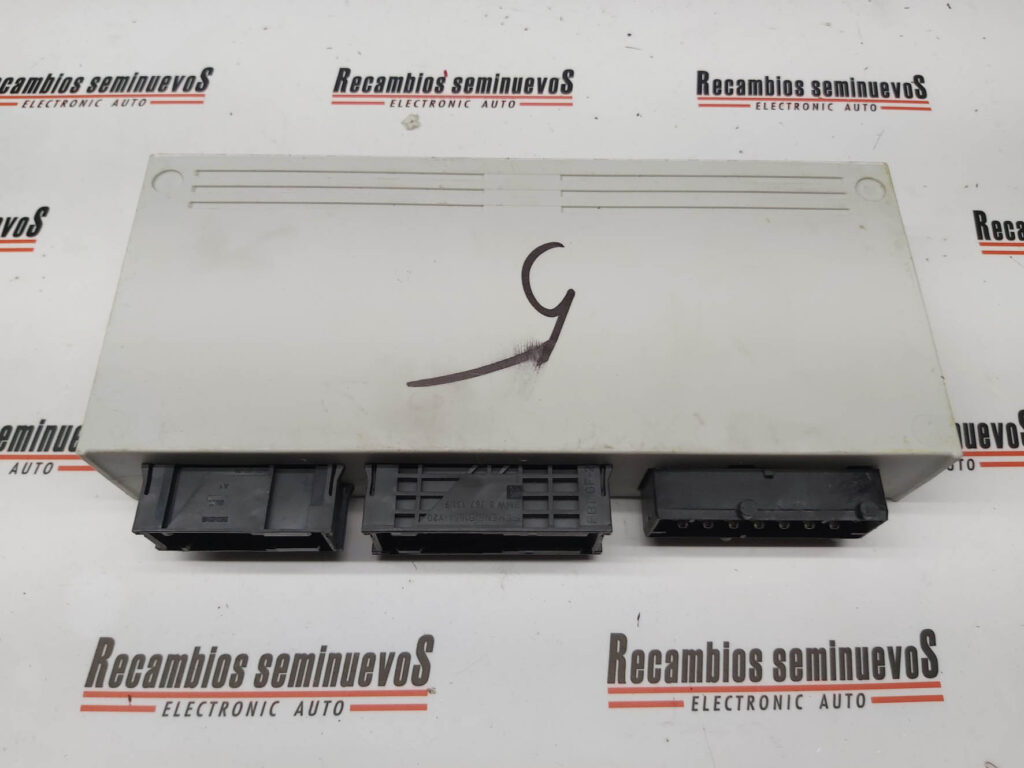 Calculator inchidere centralizata SHURLOK BMW SERIE 3 61.35-6 907 659.9 / 61 35 6 907 659 9 / 613569076599 / 689 667 / 689667 / HW 11 / HW11 / SW 16 / SW1661.35-6 907 659.9 / 61 35 6 907 659 9 / 613569076599 / 689 667 / 689667 / HW 11 / HW11 / SW 16