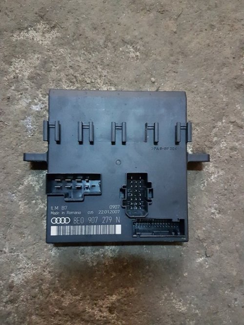 Calculator lumini 8e0907279n seat exeo cu xenon
