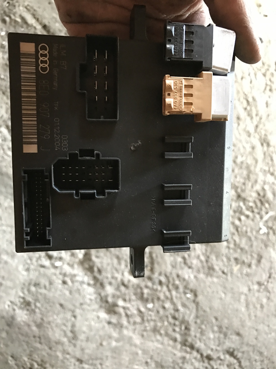 Calculator lumini AUDI A4 B7 2005 2006 2007 2008