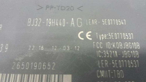 Calculator lumini LAND ROVER EVOQUE BJ32 19H440 AG / BJ3219H440AG / 5E0770547BJ32 19H440 AG / BJ3219...