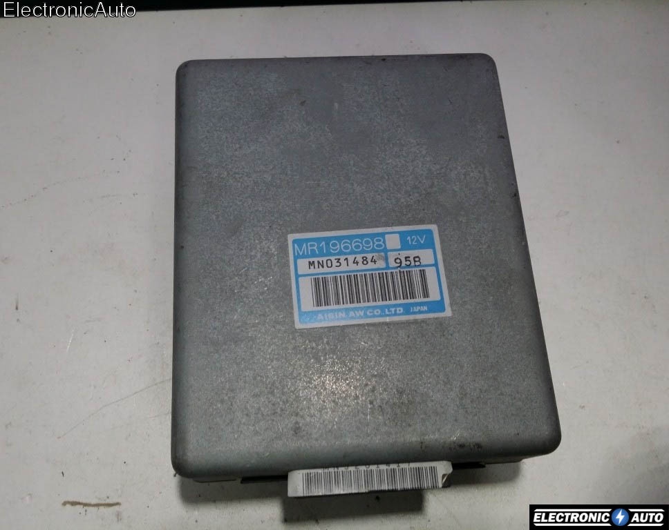 Calculator Mitsubishi Pajero V46 1994 2.8 MR196698 MN031484 95B