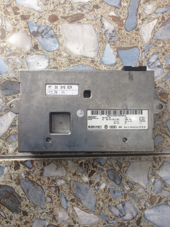 Calculator MMI 4E0035729 Audi A8 D3/4E [2002 - 2005] Sedan 4.2 tiptronic quattro (335 hp) AUDI A8 (4E_) 10.2002 - 07.2010 A8 4.2 QUATTRO 4.2 - BFM