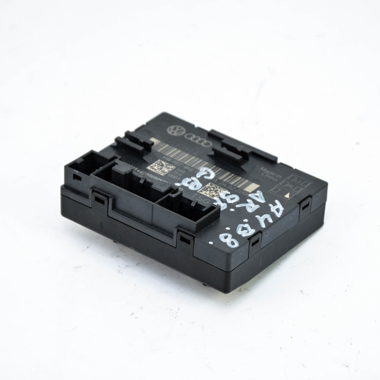 Calculator / Modul Audi A4 B8 (8K) 2007-2015 2.0 Tdi Caga Motorina Keyless Kessy 8K0959795A, 8K0 959 795 A, 8K0 959 795, 8K0959795 Temic