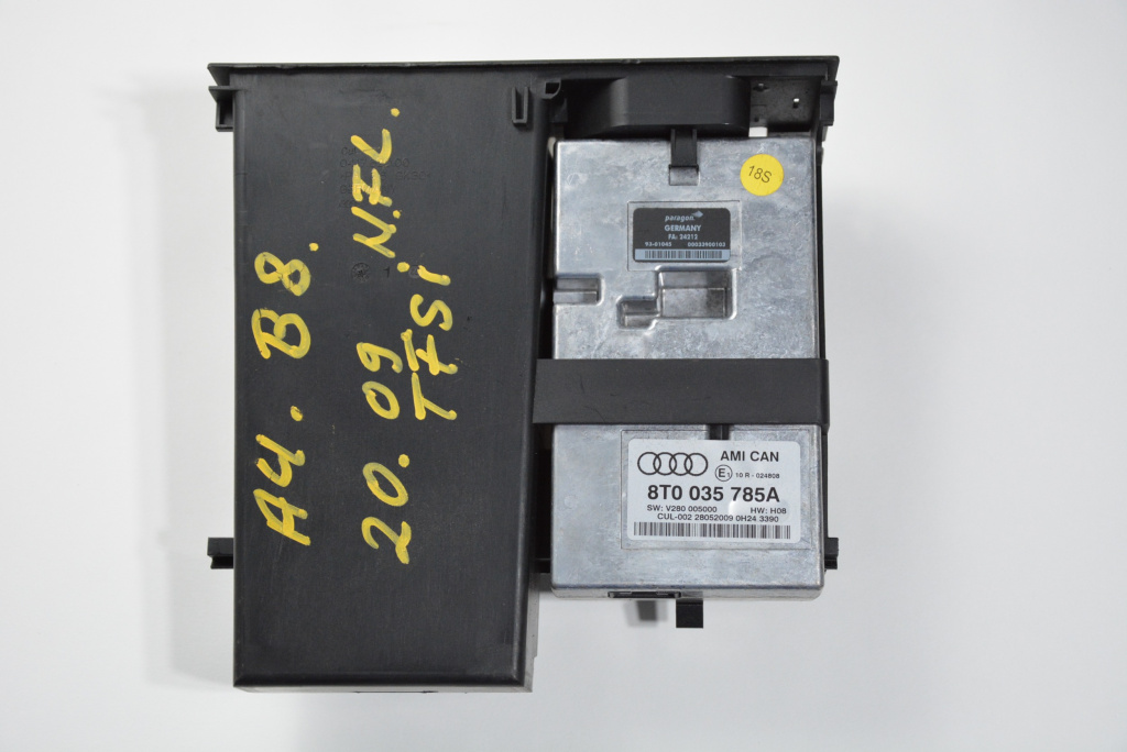 Calculator / Modul Audi A4 B8 (8K) 2007 - 2015 Benzina 8T0035785A