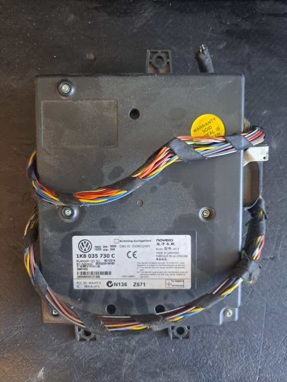 Calculator modul bluetooth Volkswagen Passat B6 [2005 - 2010] - COD 1K8035730C
