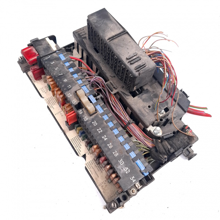 Calculator / Modul Bmw 3 (E46) 1998-2007 318 I N42 B20 A Benzina Bcm 8387153, 8 387 153, 8 364 542, 8364542, 62519671, 52519671 Lear Corporation