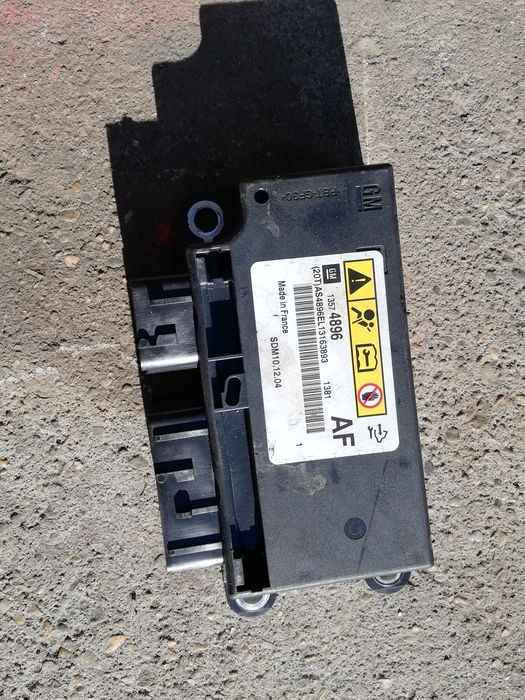 Calculator modul centralina airbag Opel Astra J 2009-2016