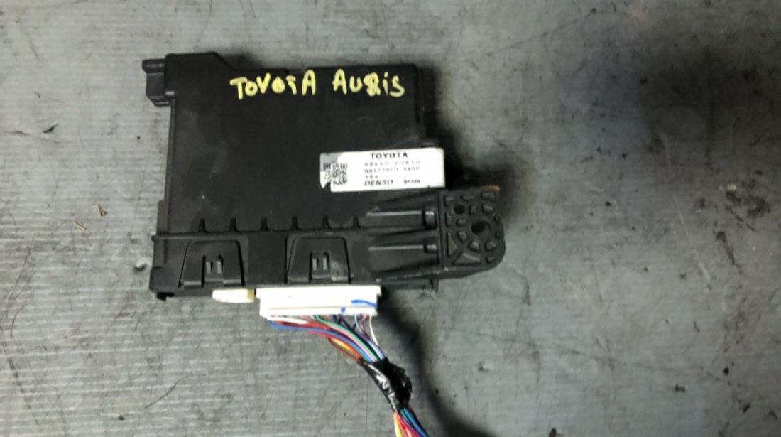 Calculator modul clima ac habitaclu toyota auris 88650-02e10