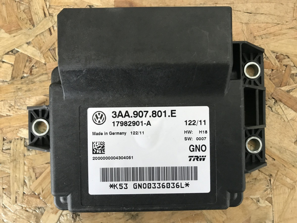 Calculator modul frana de mana VW passat B7 combi 2011 (3AA907801E)