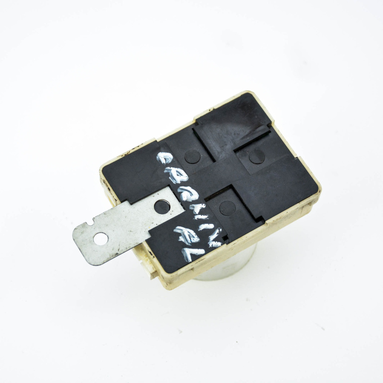 Calculator / Modul Kia CARNIVAL 1998 - 2006 10R-021820, 10R021820, OK54A677RO