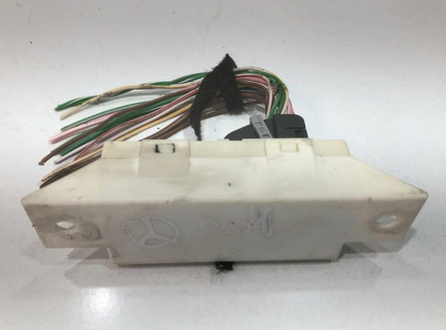 Calculator / Modul lumini a1669007101 Mercedes-Benz C-Class W204/S204/C204 [facelift] [2011 - 2015]