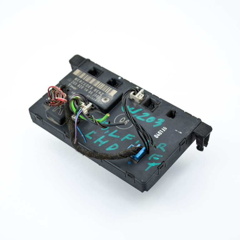 Calculator / Modul Mercedes-Benz C-CLASS (W203) 2000 - 2007 2038201485