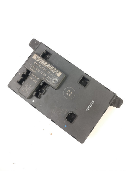 Calculator / Modul Mercedes-Benz C-Class (W203) 2000-2007 Usa / Portiera 2038201285, 203 820 12 85 ,...