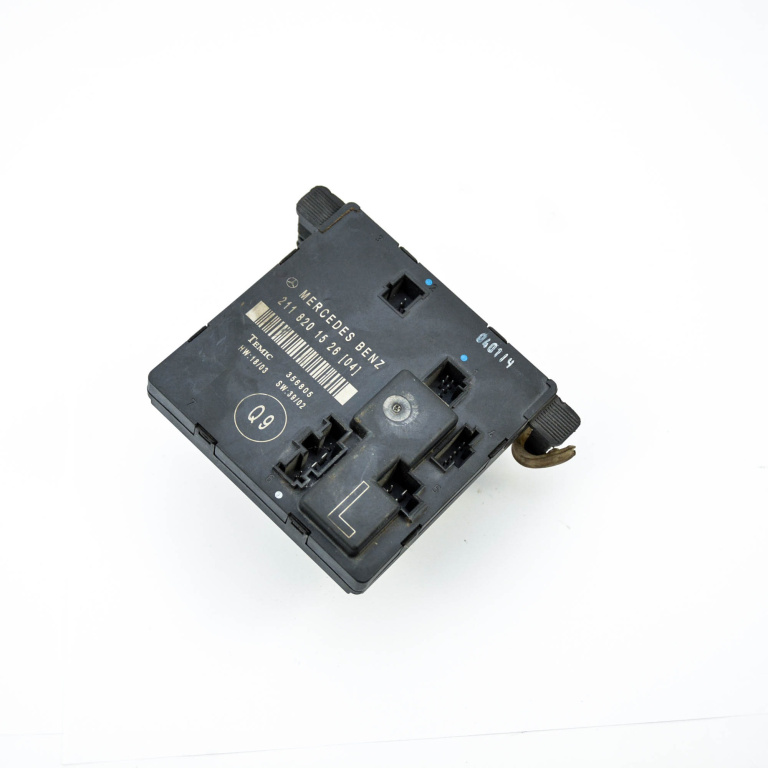 Calculator / Modul Mercedes-Benz E-CLASS (W211) 2002 - 2009 2118201526