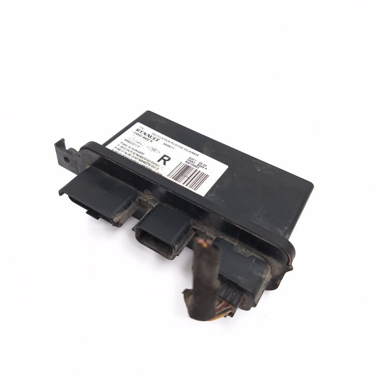 Calculator / Modul Renault Latitude (L70) 2010 > 2.0 Dci 150 (L70H) M9R 824 Motorina Far / Lcm 260550002R, 26055 0002 R, 89902371F Valeo
