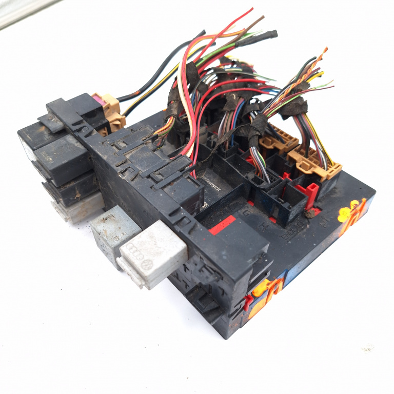 Calculator / Modul Vw Golf 5 2003-2009 Controler 3C0937049E, 3C0.937.049.E, F005V00526, 05429059, 68109, 1419512938, 20240072, 1K0951253 Bosch
