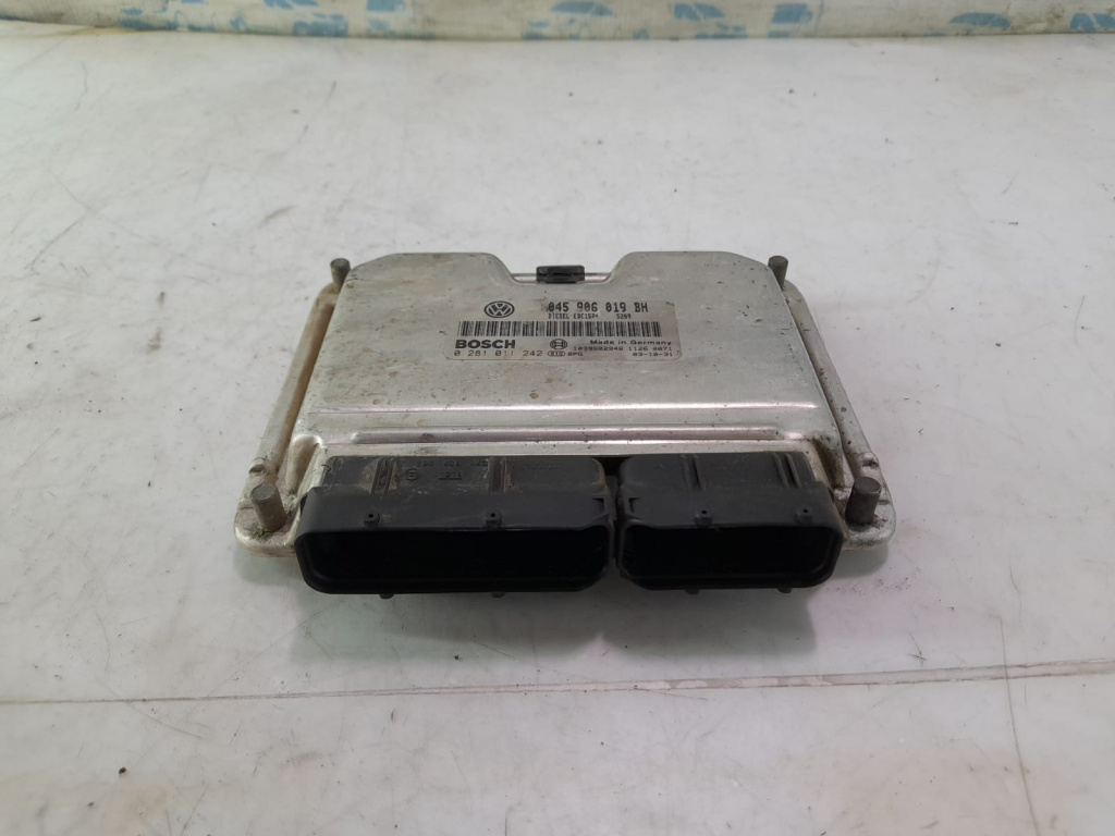 Calculator motor 1.4TDI BAY 045906019BH 0281011242 Volkswagen VW Polo 4 9N [2001 - 2005]