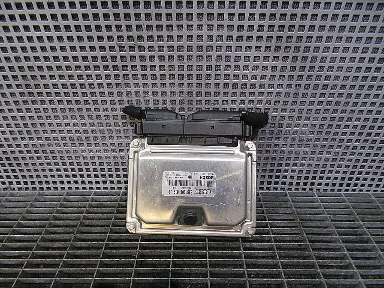 CALCULATOR MOTOR AUDI A4 1.9 TDI - (2001 2004)