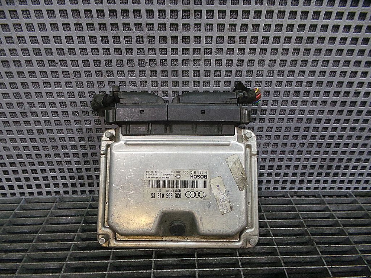 CALCULATOR MOTOR AUDI A6 1.9 TDI - (1997 2001)