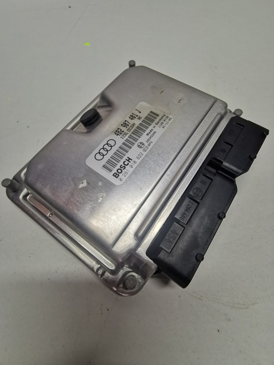 Calculator motor Audi A6 C5 2.5 TDI ECU 4B2907401J Bosch 0281010822