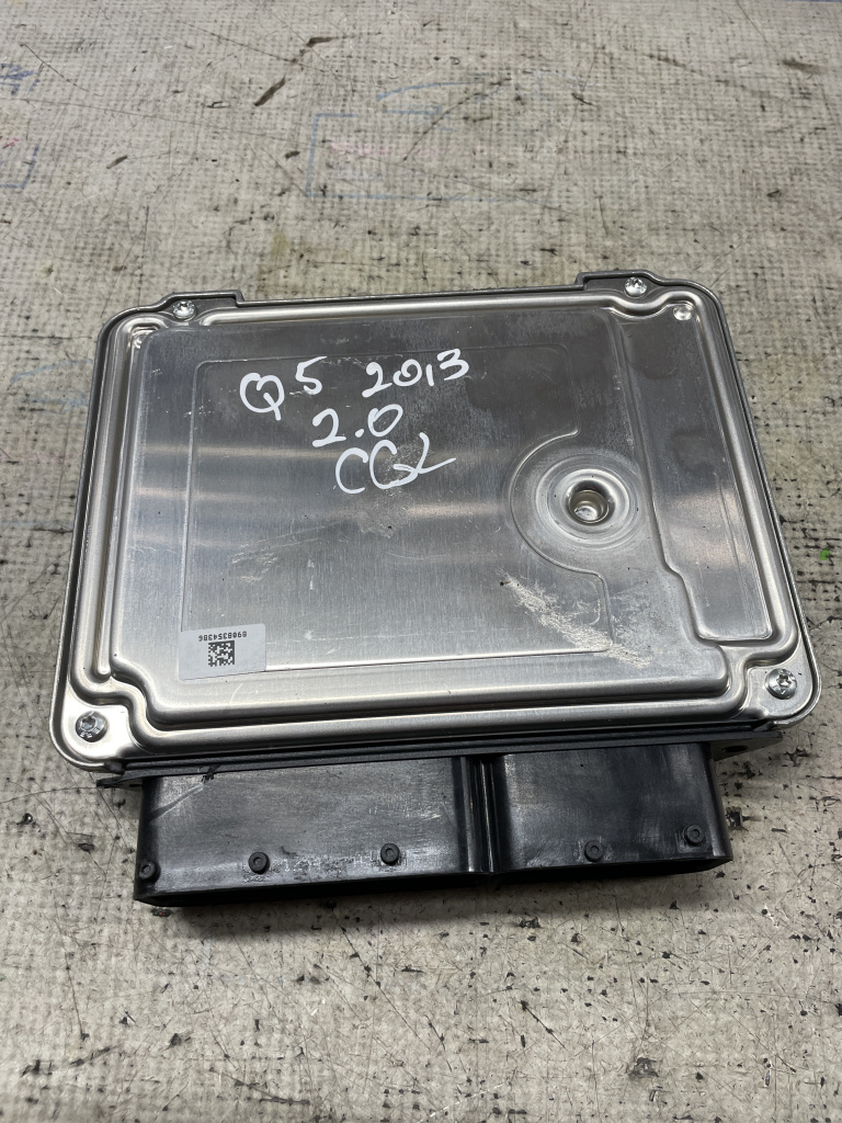 Calculator motor Audi Q5 2.0 Motorina 2013, 03L906018JM